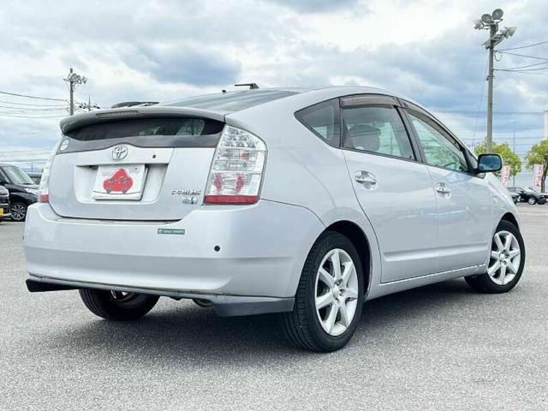 PRIUS-2