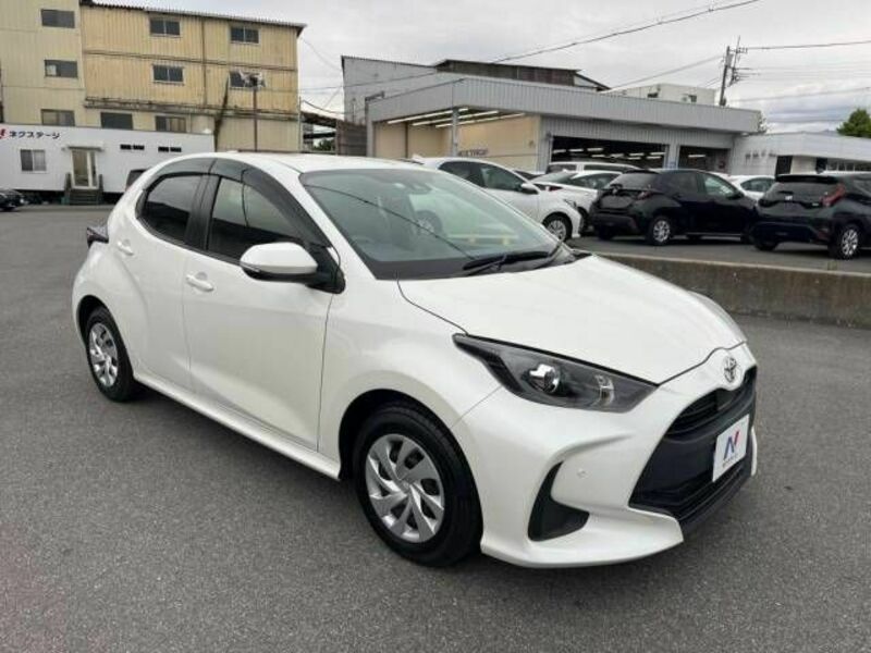 YARIS-15