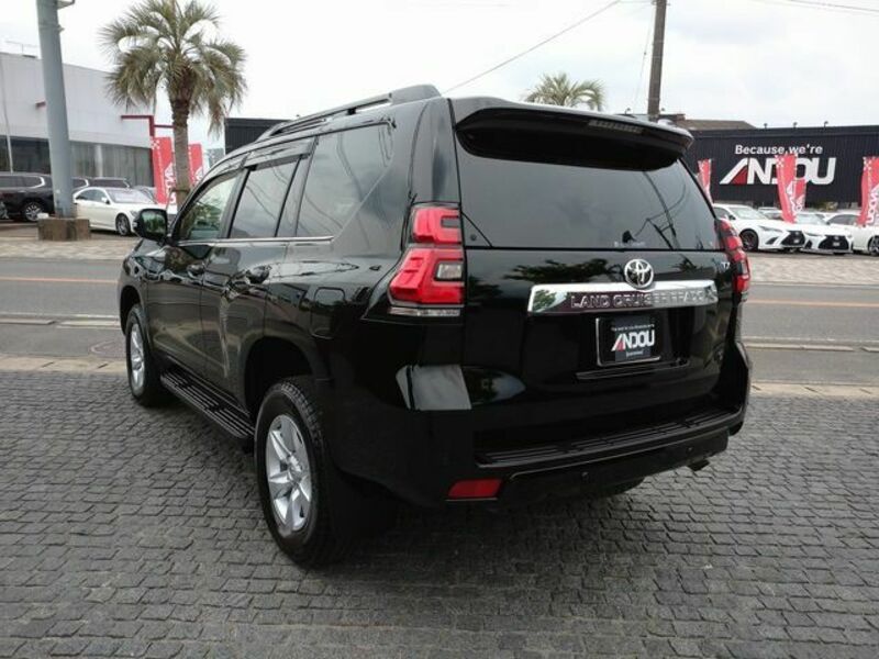 LAND CRUISER PRADO-2