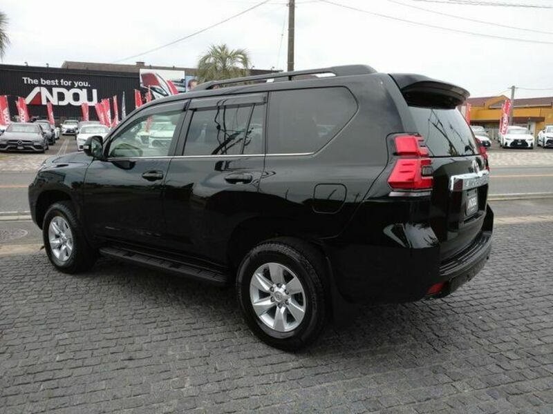 LAND CRUISER PRADO-3