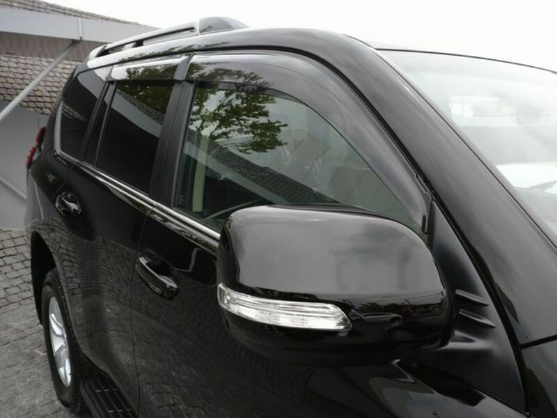 LAND CRUISER PRADO-4