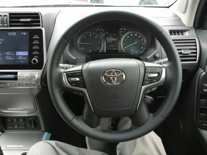 LAND CRUISER PRADO-12