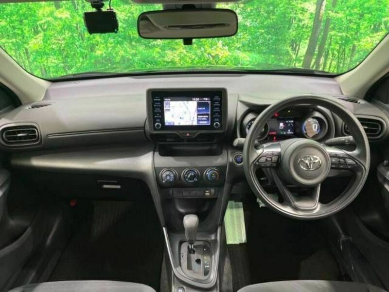 YARIS CROSS