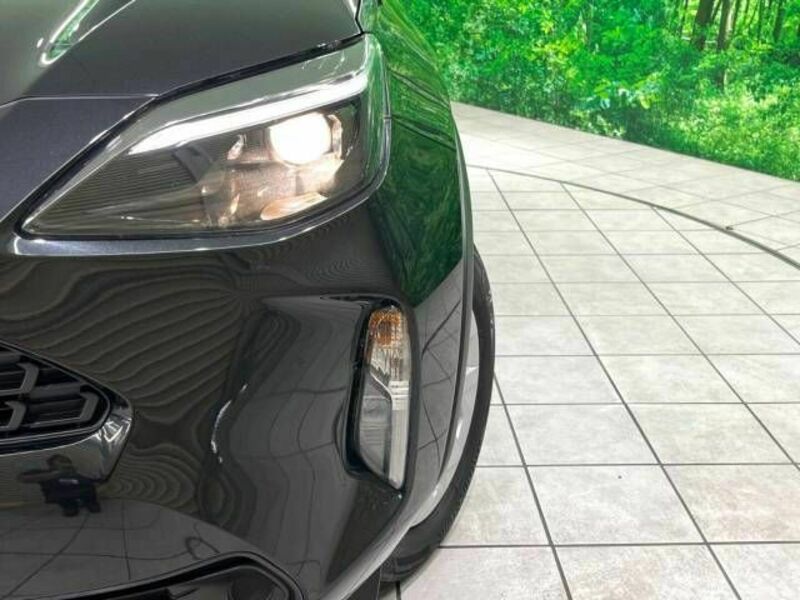 YARIS CROSS