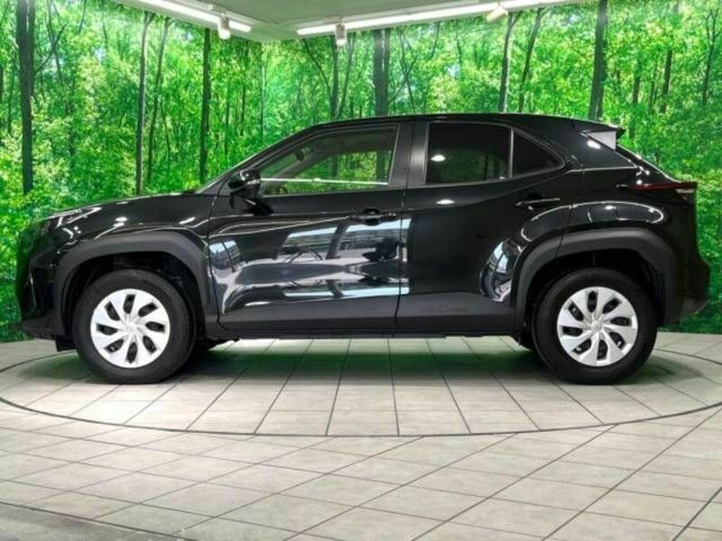 YARIS CROSS