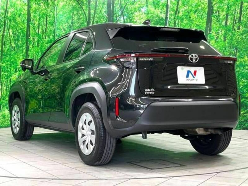 YARIS CROSS