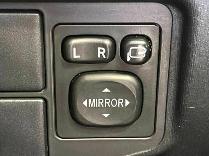 PRIUS-6