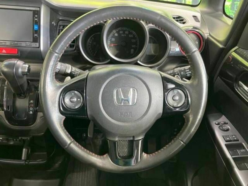 N BOX CUSTOM-11