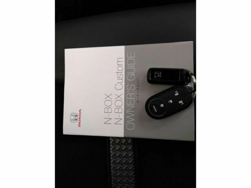 N BOX CUSTOM