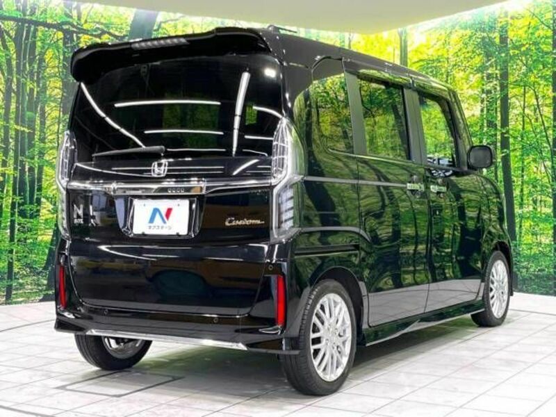 N BOX CUSTOM