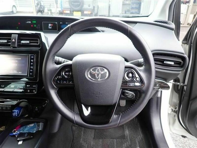 PRIUS-6