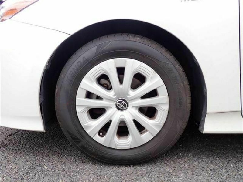 PRIUS-12