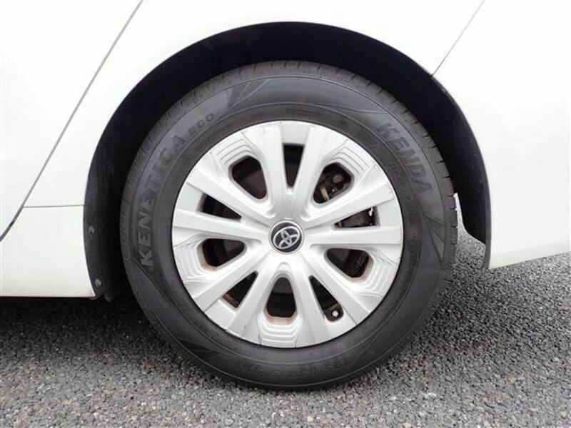 PRIUS-13