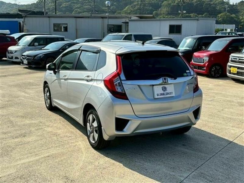 FIT HYBRID-4