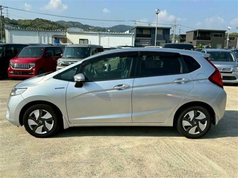 FIT HYBRID-5