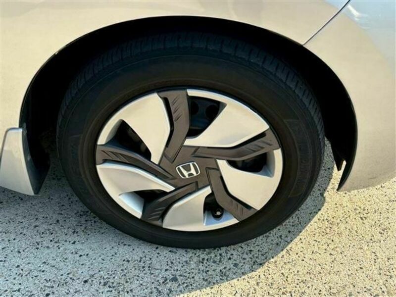 FIT HYBRID-8