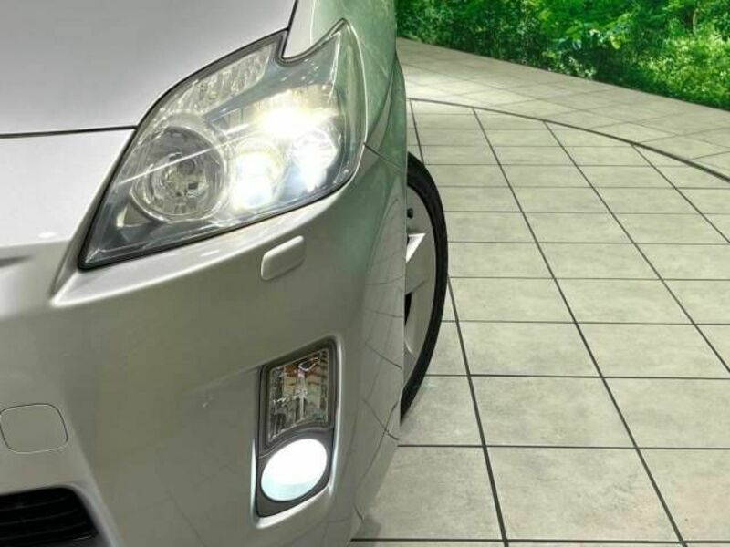 PRIUS-12