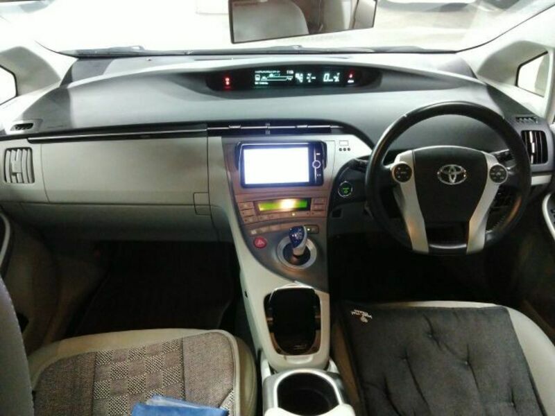PRIUS-1