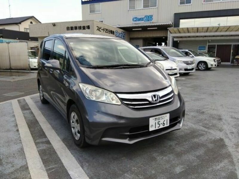 HONDA　FREED