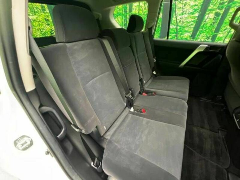 LAND CRUISER PRADO-8