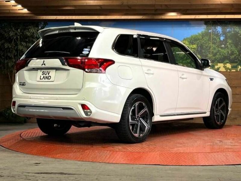 OUTLANDER PHEV