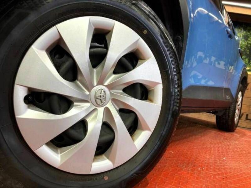 YARIS CROSS-12