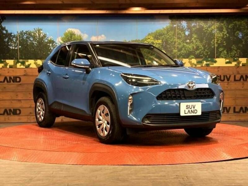 YARIS CROSS-15
