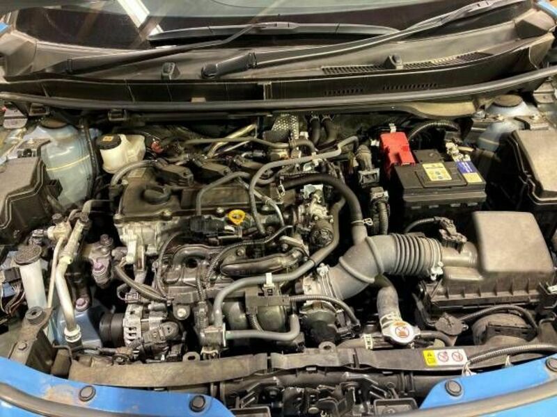 YARIS CROSS-17