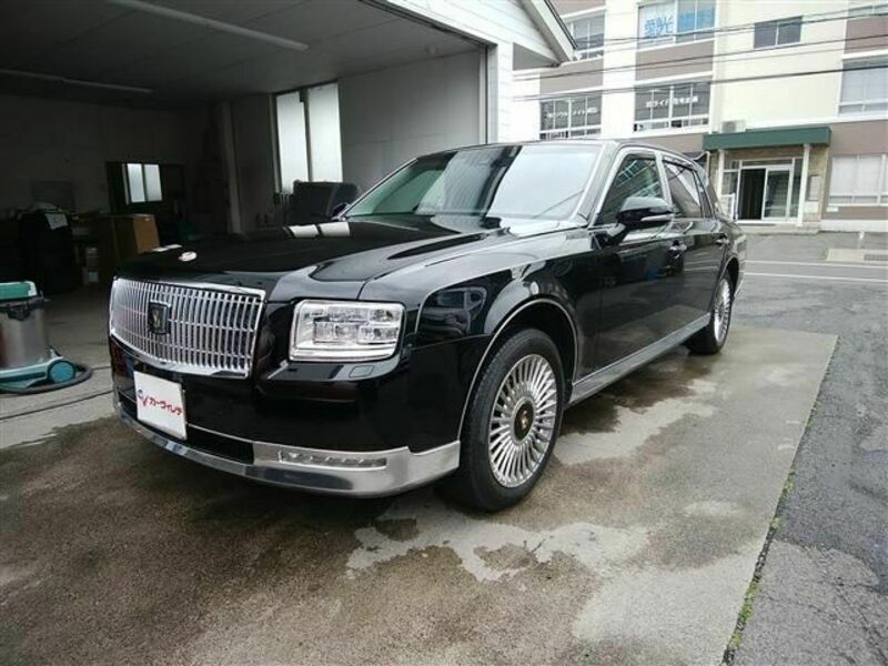 TOYOTA CENTURY