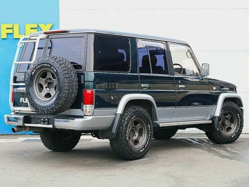 LAND CRUISER PRADO-1