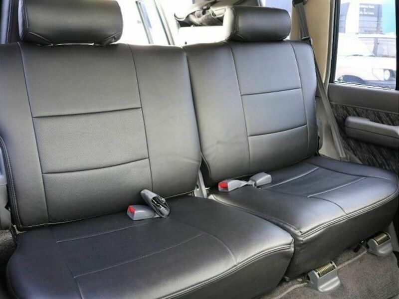 LAND CRUISER PRADO-7
