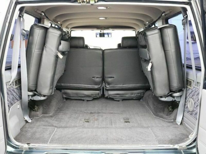LAND CRUISER PRADO-9