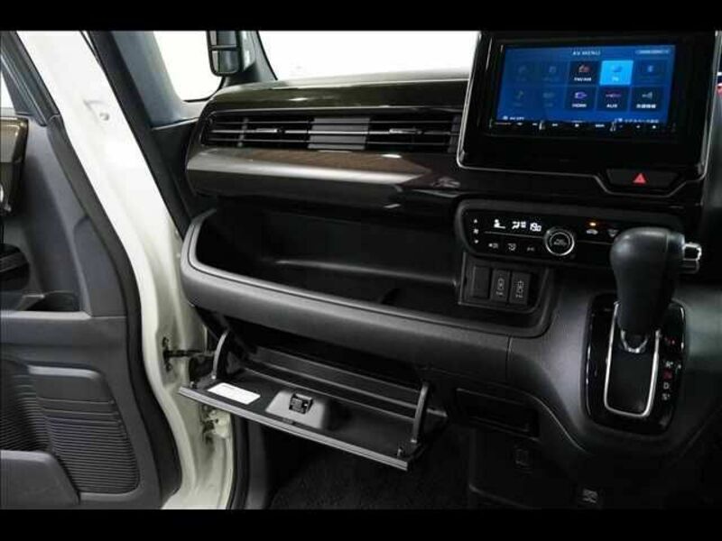 N BOX CUSTOM-12