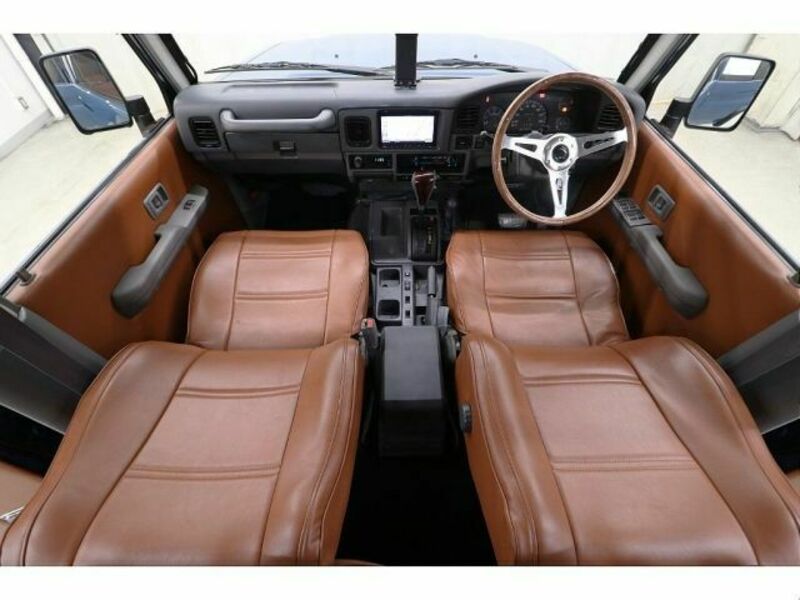 LAND CRUISER PRADO-1