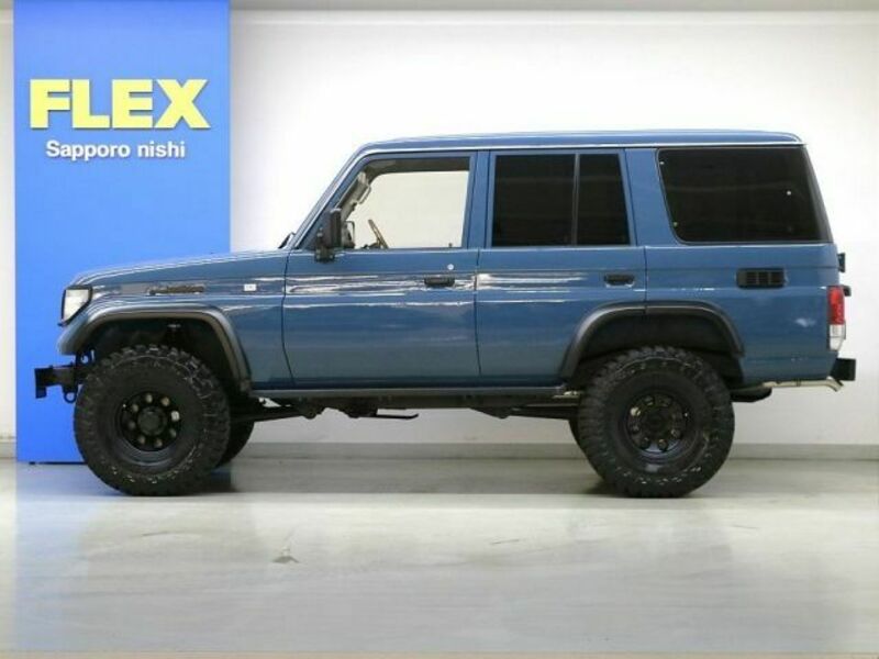LAND CRUISER PRADO-4
