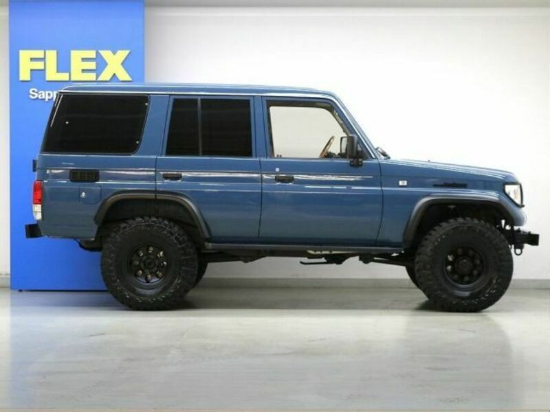 LAND CRUISER PRADO-5