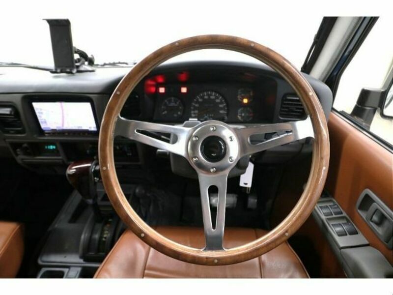 LAND CRUISER PRADO-10