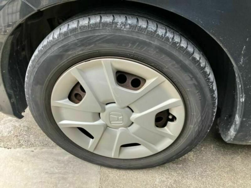FIT HYBRID-11