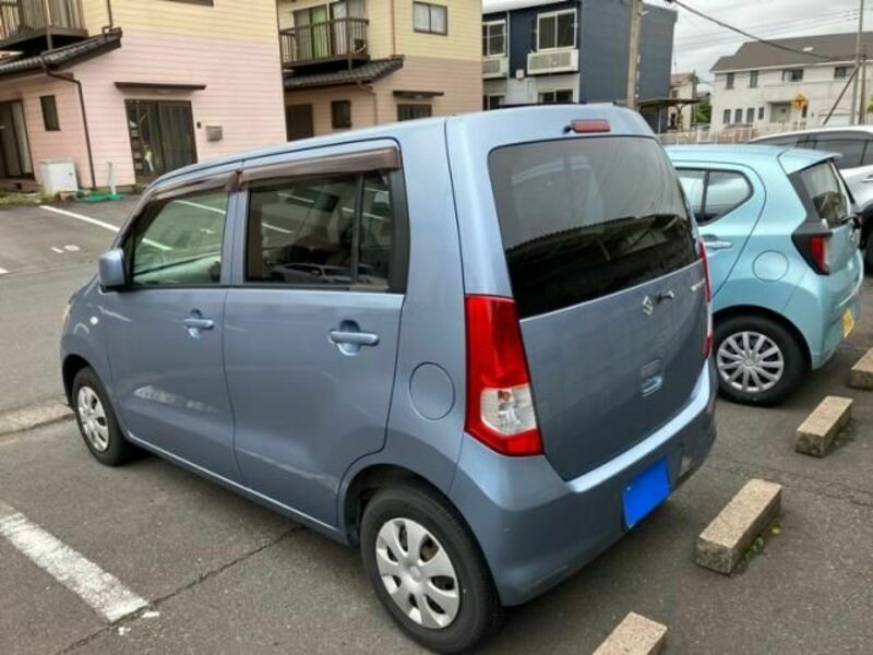 WAGON R-3