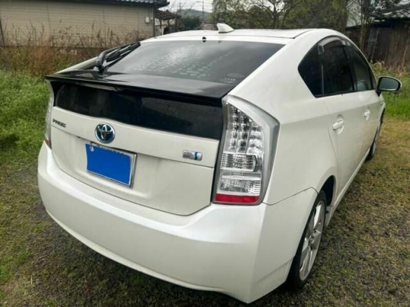 PRIUS-2
