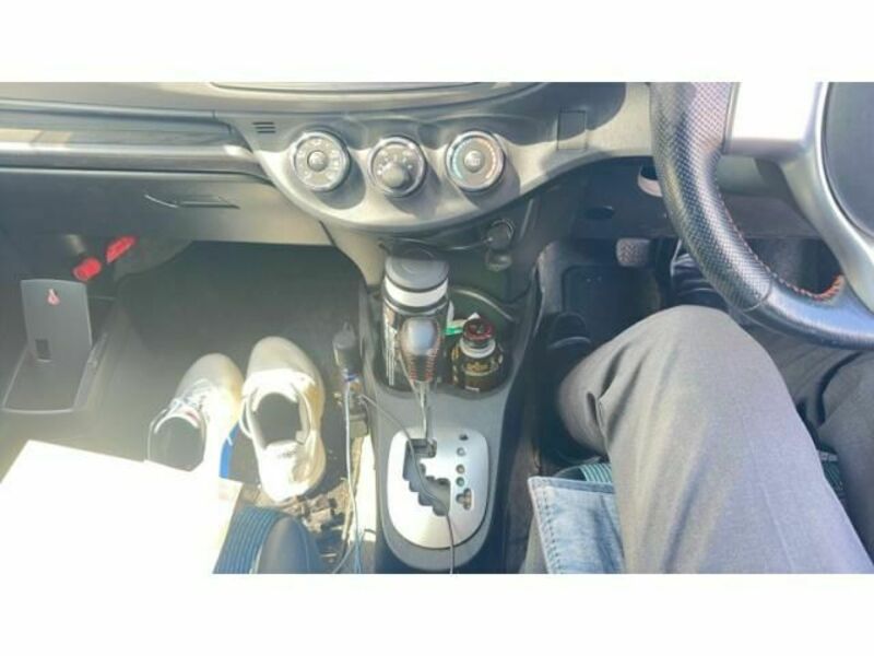 VITZ-18
