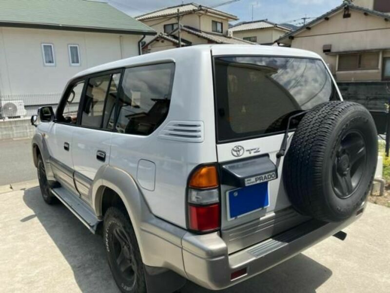 LAND CRUISER PRADO-9