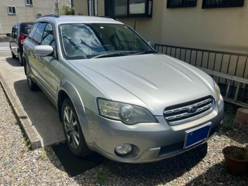 SUBARU　LEGACY OUTBACK