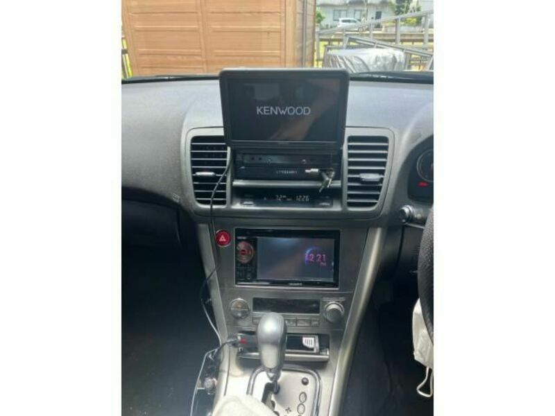 LEGACY OUTBACK-16