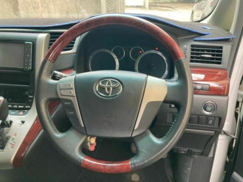 VELLFIRE-15