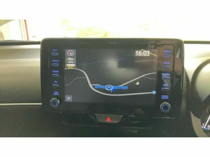 YARIS CROSS