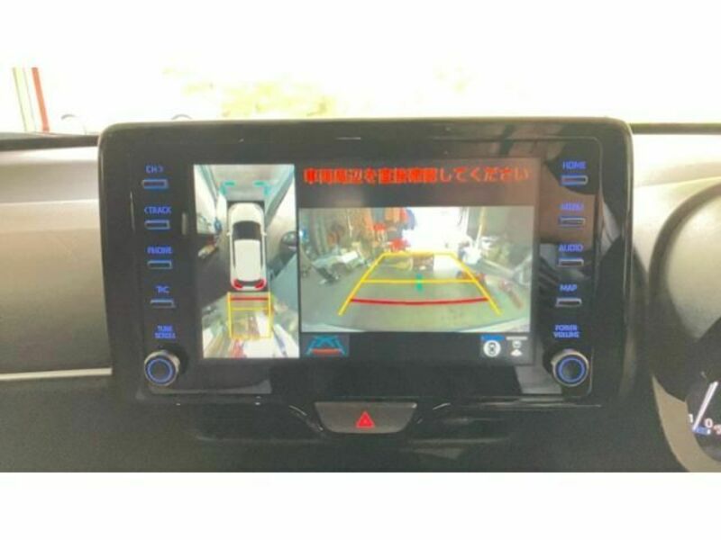 YARIS CROSS