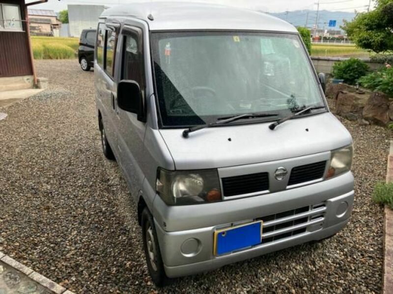 NISSAN CLIPPER VAN