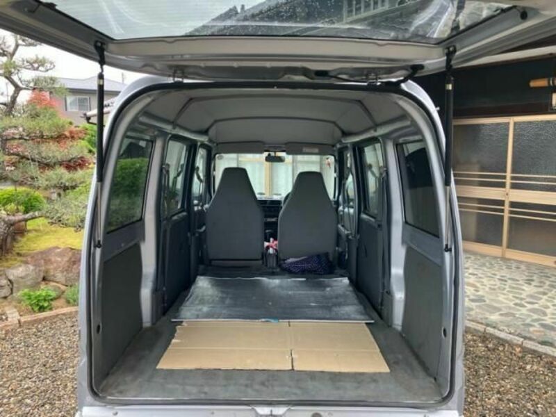 CLIPPER VAN