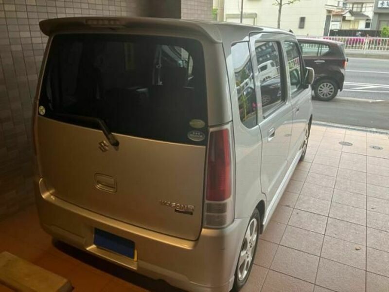 WAGON R